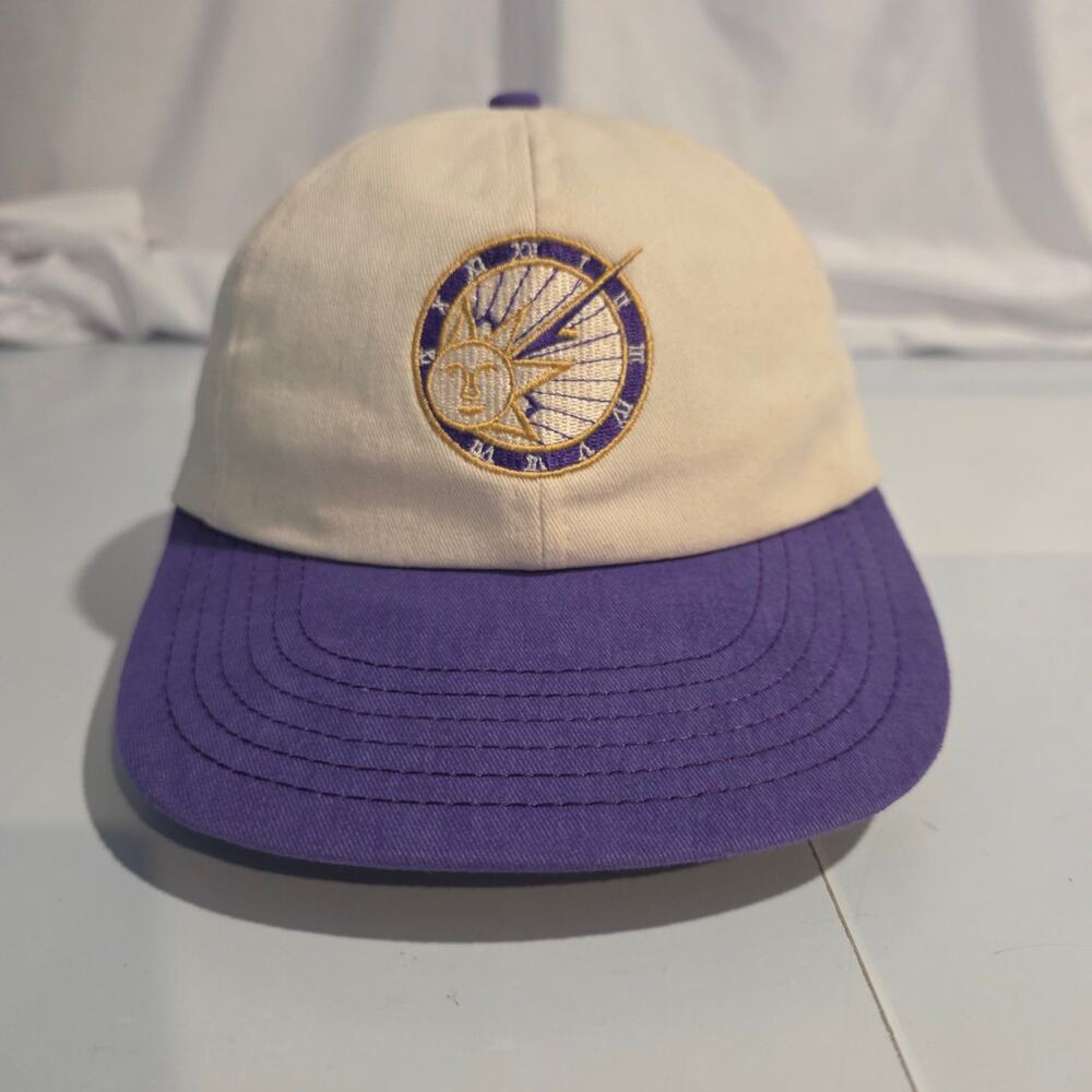 VTG Embroidered Sun Dial Two‎ Tone Snapback Hat Made in USA 90s Paramount